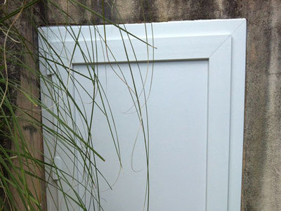 Porte PVC machinerie piscine
