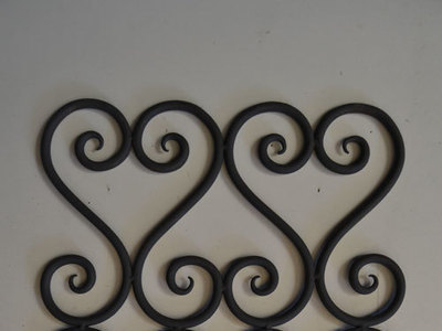 Motif cache-radiateur