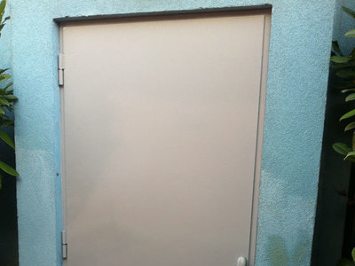 Porte mtallique
